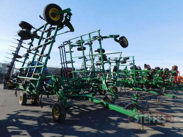 2012 John Deere 2410_2.jpg